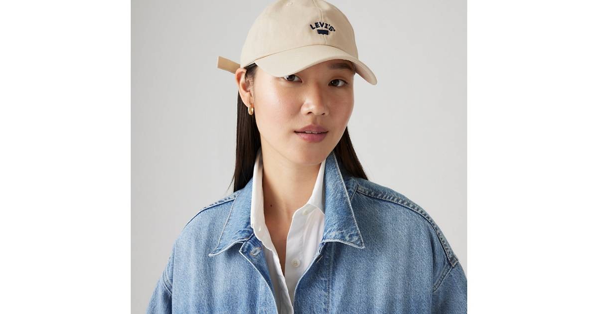 Levis Lazy girl logo cap white swan twill Levis Lazy girl logo cap white swan twill